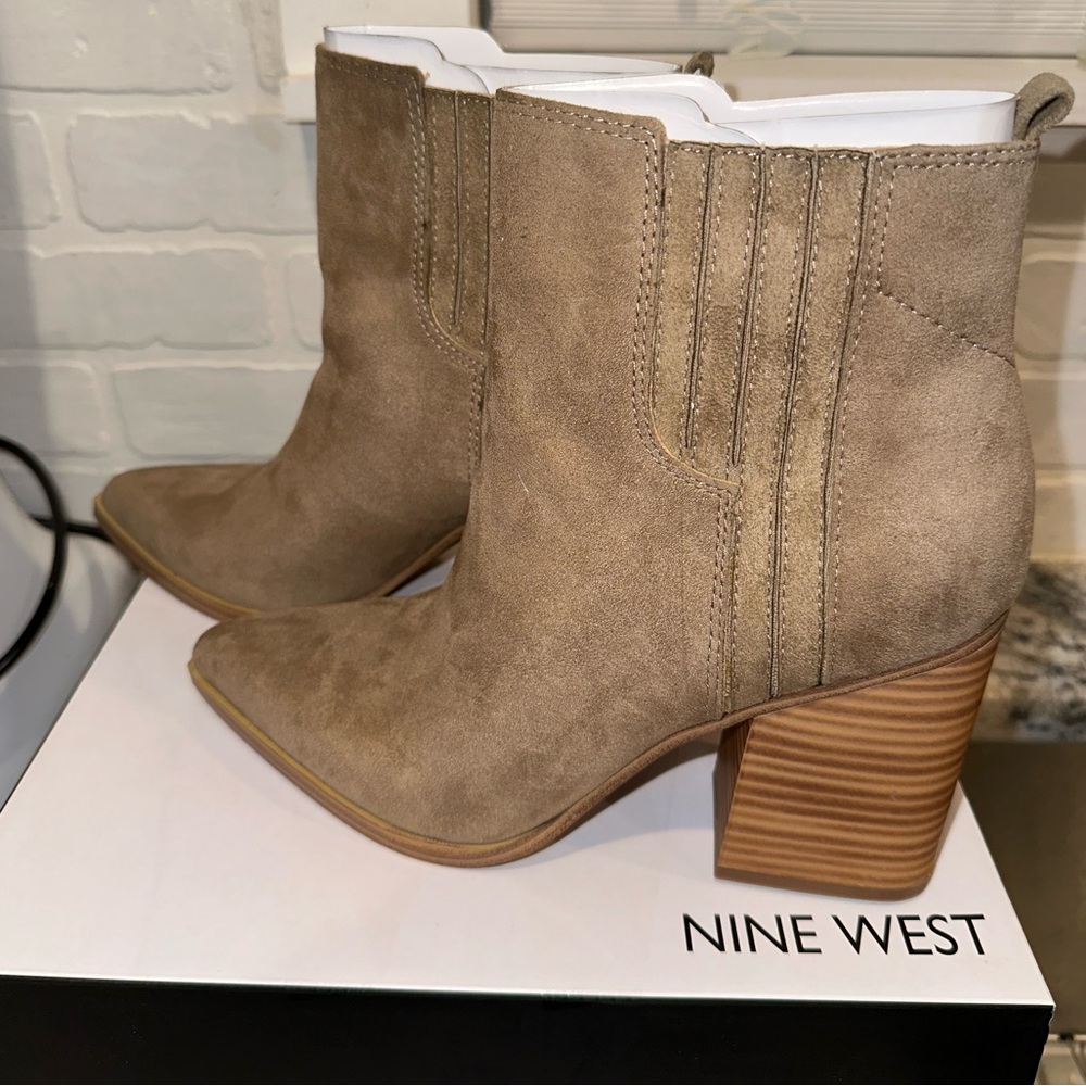 Nine West Ivory Women’s Block Heel ankle boots